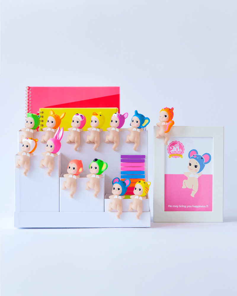 Sonny Angel® Mini Figure HIPPERS Looking Back Series