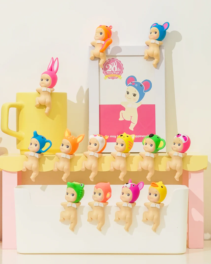 Sonny Angel® Mini Figure HIPPERS Looking Back Series